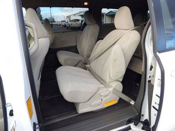 2011 Toyota Sienna LE Minivan 4D for sale in Eugene, OR – photo 20
