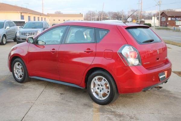 2009 Pontiac Vibe - cars & trucks - by dealer - vehicle automotive... for sale in Waterloo, IA – photo 7