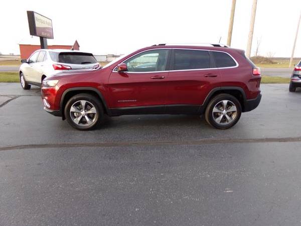 2019 Jeep Cherokee Limited 4x4 - cars & trucks - by dealer - vehicle... for sale in Lagrange, IN – photo 2