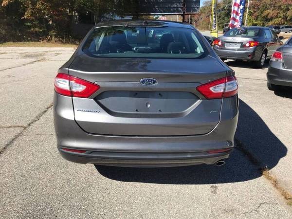 2013 Ford fusion SE 1-Owner sunroof usb clean carfax history report... for sale in Westport , MA – photo 9