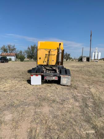 2006 and 2005 International 9400's for sale in Wickett, NM – photo 12