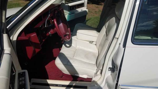 1993 caddy sedan deville - cars & trucks - by owner - vehicle... for sale in Wenhammass, MA – photo 8