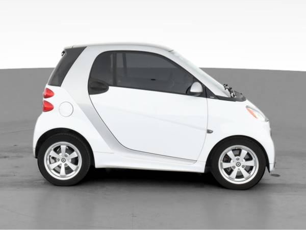 2013 smart fortwo Pure Hatchback Coupe 2D coupe White - FINANCE... for sale in Atlanta, AZ – photo 13