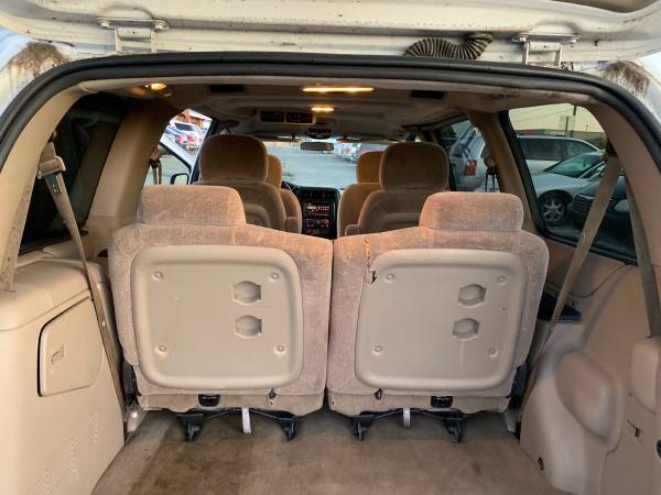 2005 Pontiac Montana Extrnded minivan with remote starter for sale in Indianapolis, IN – photo 7