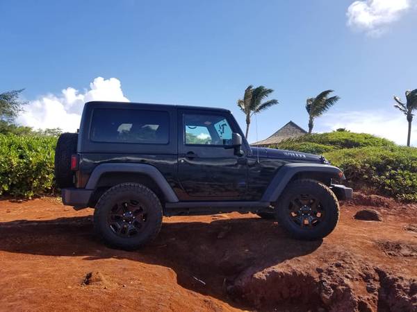 2015 Excellent condition Jeep Wrangler Willy 4x4 Rubicon Package -... for sale in Kahului, HI – photo 5