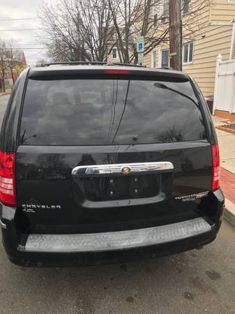 2010 Chrysler town and country limited minivan$4,200 - cars & trucks... for sale in Trenton, PA – photo 4