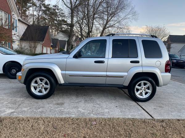 2005 JEEP LIBERTY LIMITED WITH 119K MILS NEW EMISSION & CARFAX IN... for sale in Lawrenceville, GA – photo 6