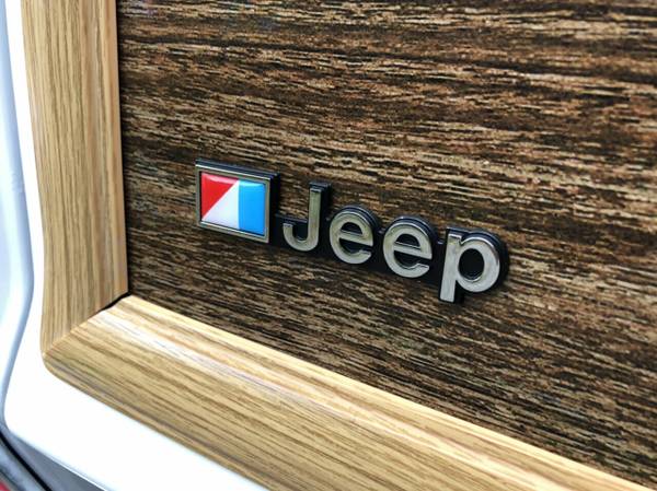 1988 *Jeep* *Grand Wagoneer* *Woody Wagon* White - cars & trucks -... for sale in Johnstown , PA – photo 17