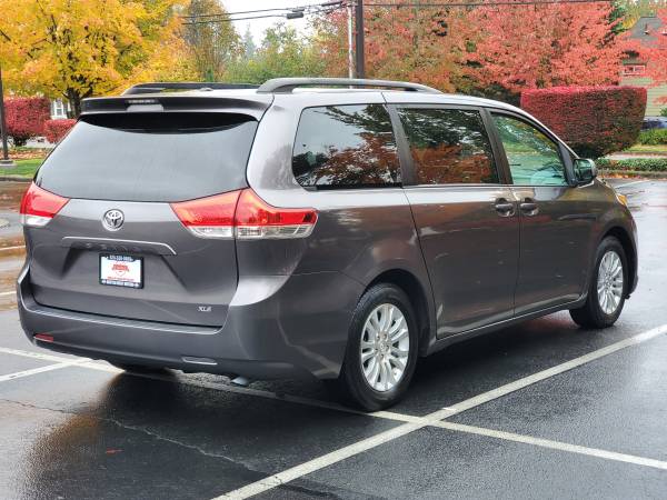2011 Toyota Sienna XLE * 8 Passenger * 3rd Row seat * Clean Title * for sale in Lynnwood, WA – photo 5