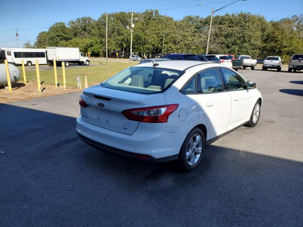 2014 Ford Focus SE sedan - NEW TIRES, CLEAN CARFAX, WARRANTY INCLUDED! for sale in Raleigh, NC – photo 5