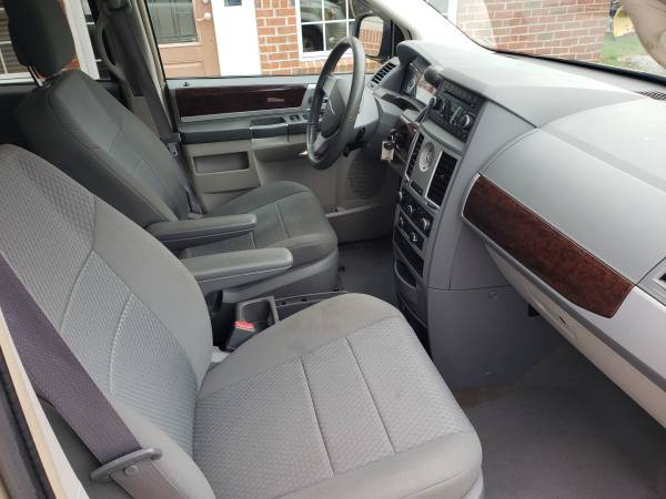 2010 Chrysler Town & Country Touring edition - cars & trucks - by... for sale in Ravenna, OH – photo 8