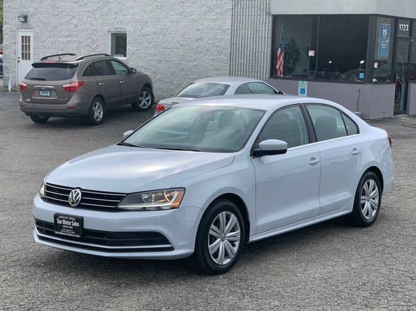 2017 Volkswagen Jetta 78,371 miles - cars & trucks - by dealer -... for sale in Downers Grove, IL – photo 2