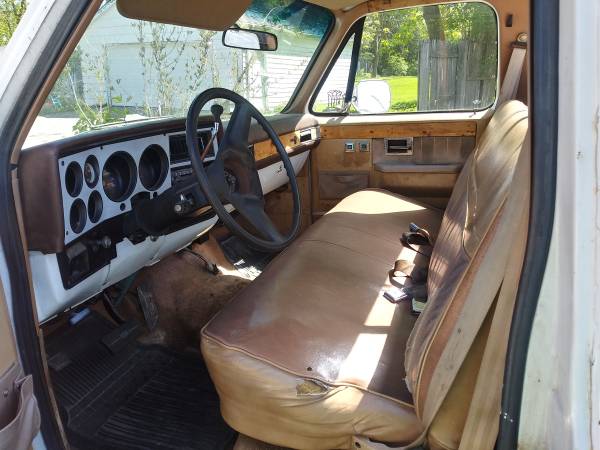 1985 chevy c10 longbed with liftgate for sale in Downers Grove, IL – photo 5