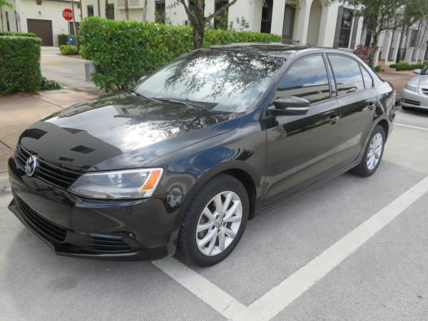 2011 VW Jetta SE (5 Speed Manual) - cars & trucks - by owner -... for sale in Miami, FL – photo 3
