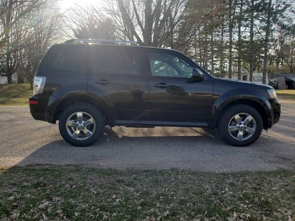 2011 Mercury Mariner Premier V6 SUV - - by dealer for sale in New London, WI – photo 6