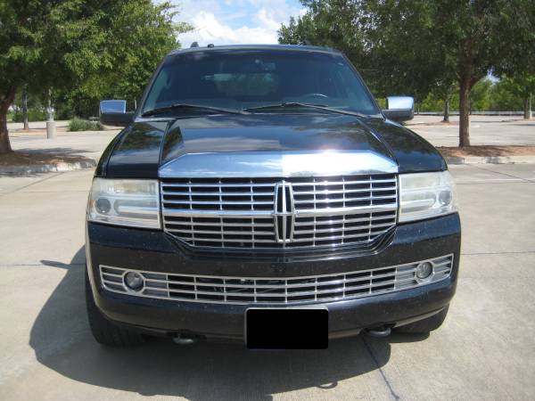 2008 Lincoln Navigator Drives Great - cars & trucks - by owner -... for sale in Lewisville, TX – photo 6