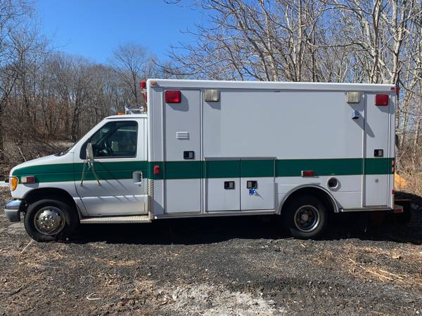 Ford Ambulance for sale in Waterford, CT – photo 2