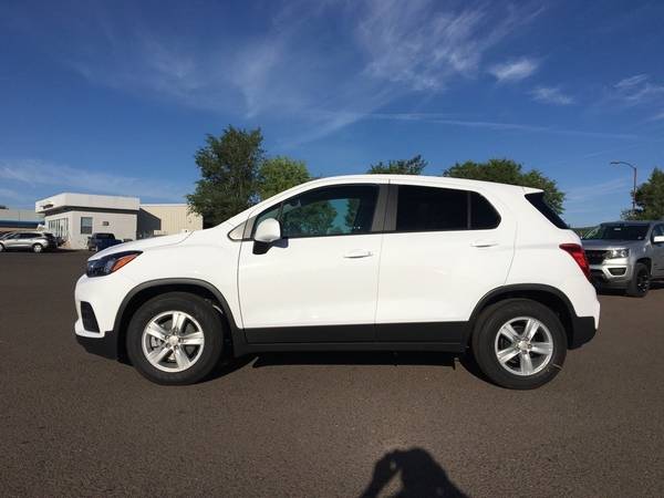 2020 Chevy Chevrolet Trax LS suv White - cars & trucks - by dealer -... for sale in Flagstaff, AZ – photo 3