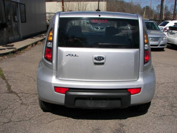 2011 KIA SOUL BASE 5-SPEED MANUAL - - by dealer for sale in Pittsburgh, PA – photo 5