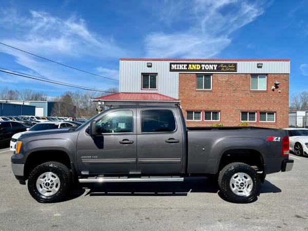 An Impressive 2011 GMC Sierra 2500HD with 111, 999 Miles-Hartford for sale in South Windsor, CT – photo 5