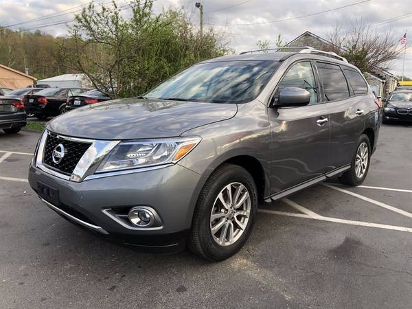 Web special! 2015 Nissan Pathfinder SV 4WD - - by for sale in Louisville, KY – photo 3