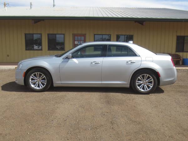 2019 Chrysler 300 Touring - - by dealer - vehicle for sale in Isleta, NM – photo 3