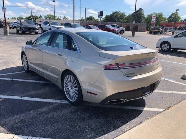 Beautiful 2017 Lincoln MKZ Reserve - cars & trucks - by dealer -... for sale in Camdenton, MO – photo 4
