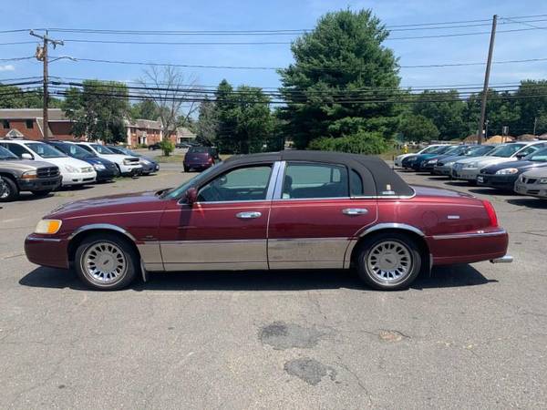 1998 Lincoln Town Car 4dr Sdn Cartier - cars & trucks - by dealer -... for sale in East Windsor, CT – photo 4