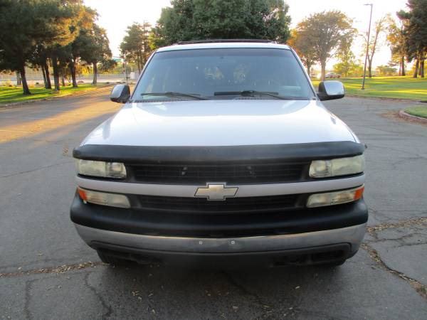 2002 Chevrolet Tahoe, 4x4, auto, 5.3 V8, loaded, smog, SUPER CLEAN!... for sale in Sparks, NV – photo 3