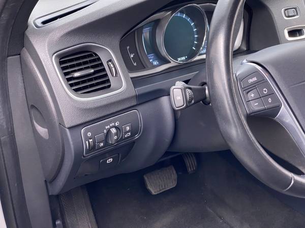 2016 Volvo V60 T5 Drive-E Premier Wagon 4D wagon Silver - FINANCE -... for sale in Atlanta, NV – photo 24