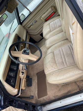 91 jeep grand wagoneer Classic with the wood sides for sale in Hackensack, NY – photo 3