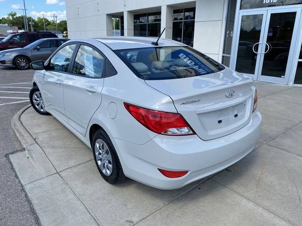 2017 Hyundai Accent - Financing Available! - cars & trucks - by... for sale in Topeka, KS – photo 7