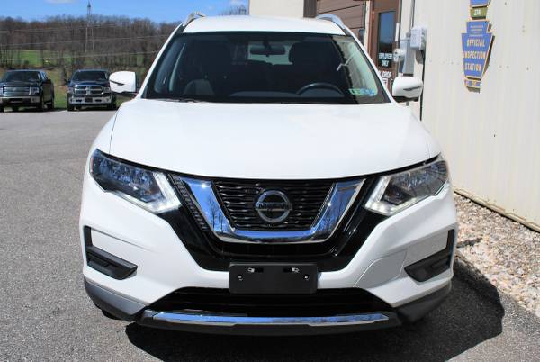2018 Nissan Rogue SV AWD - 29, 000 Miles - 1 Owner - Navigation for sale in Christiana, PA – photo 3
