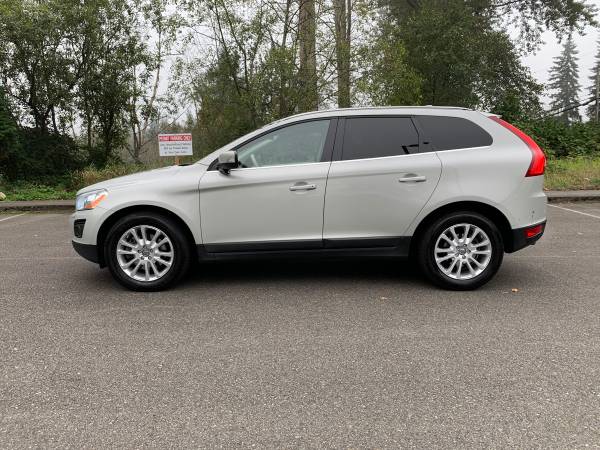 2010 Volvo XC60 AWD R-Design Luxury SUV- EXTREMELY CLEAN!FULLY... for sale in Lynnwood, WA – photo 7