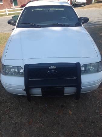 10 ford crown vic (police package) for sale in Macon, GA – photo 3