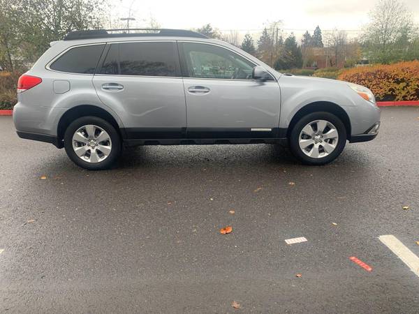 2012 Subaru Outback Wagon AWD Excellent Condition 1-Owner - cars & for sale in Portland, OR – photo 4