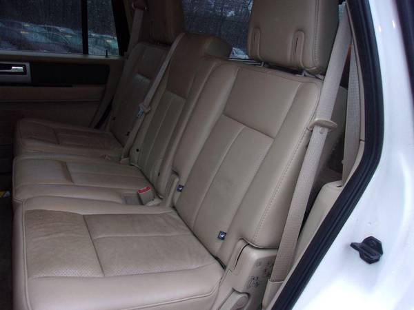 2014 Ford Expedition XLT 4x4 4dr SUV WE CAN FINANCE ANY... for sale in Londonderry, NH – photo 7