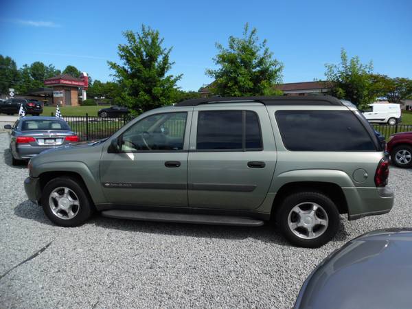 **** 2004 Chevy Trailblazer EXT 3rd seat,rear a/c tow pkg. *********** for sale in Denver, NC – photo 3