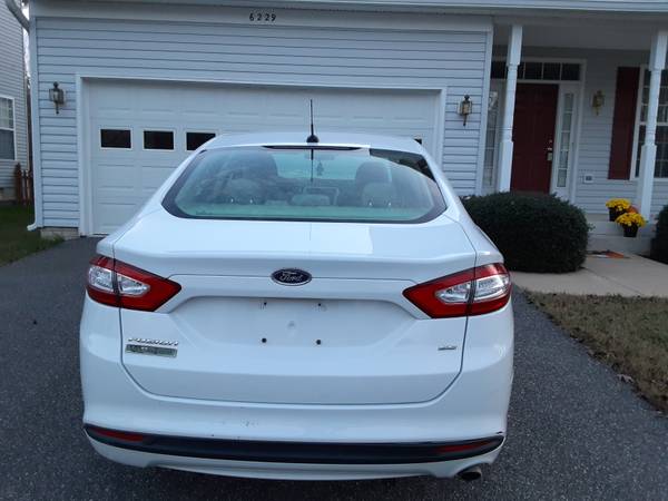 2014 Ford Fusion/ 1 owner/ Very nice dependable car - cars & trucks... for sale in Fredericksburg, VA – photo 2