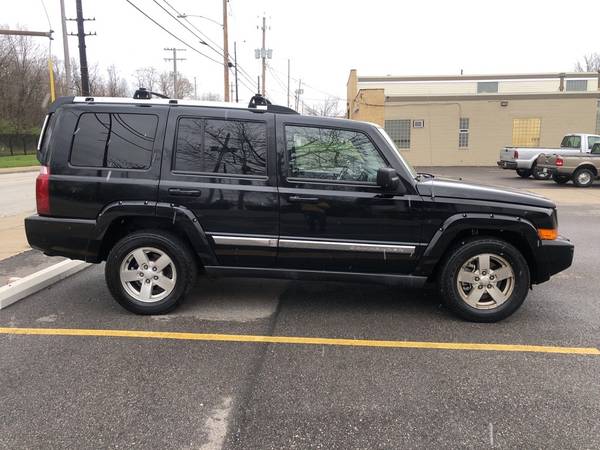 2006 Jeep Commander Limited 5.7L HEMI 4x4 Third Row/Loaded - cars &... for sale in Cleveland, OH – photo 3