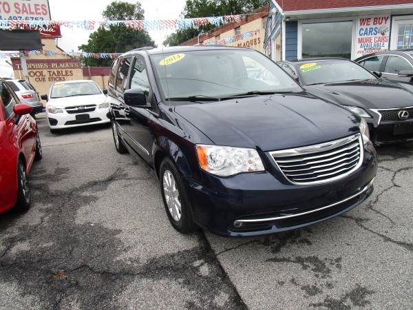 2014 CHRYSLER TOWN & COUNTRY LIMITED EXTRA CLEAN!!! for sale in NEW YORK, NY – photo 3