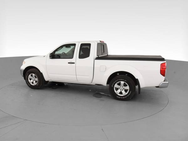 2011 Nissan Frontier King Cab SV Pickup 2D 6 ft pickup White -... for sale in Valhalla, NY – photo 6