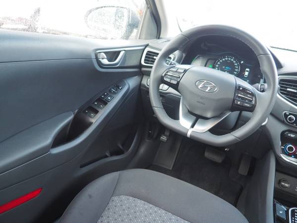 2017 Hyundai Ioniq Hybrid SEL for sale in Melbourne , FL – photo 17
