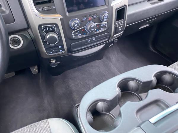 2019 Ram 1500 Classic Crew Cab SLT Pickup 4D 5 1/2 ft pickup Gray -... for sale in La Crosse, MN – photo 23