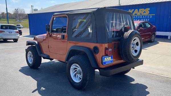 2001 Jeep Wrangler Sport suv Orange - - by dealer for sale in Pleasant Hill, IA – photo 3