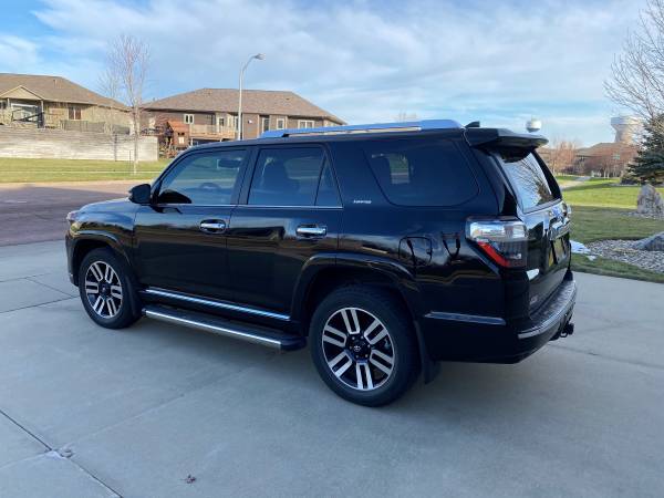 **BEAUTIFUL Toyota 4Runner Limited - 2018 - cars & trucks - by owner... for sale in Sioux Falls, SD – photo 3