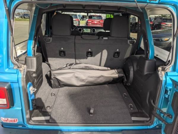 2020 Jeep Wrangler 4WD 4D Sport Utility/SUV Unlimited Sahara for sale in Waterloo, IA – photo 22