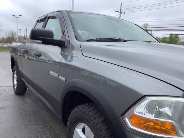 Nice! 2010 Dodge Ram 1500 SLT! 4x4! Crew Cab! Great Price! - cars & for sale in Ortonville, OH – photo 13