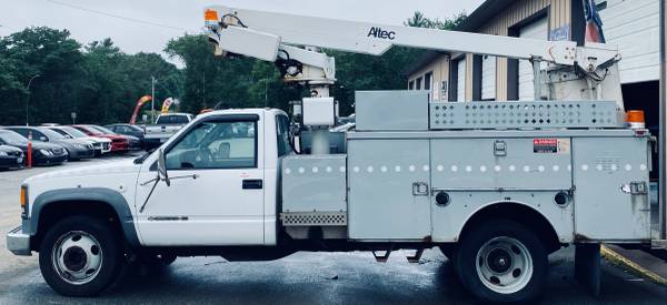 2002 Chevy C3500HD Utility W/ Altec Bucket & Generator - cars &... for sale in Westport, CT – photo 4