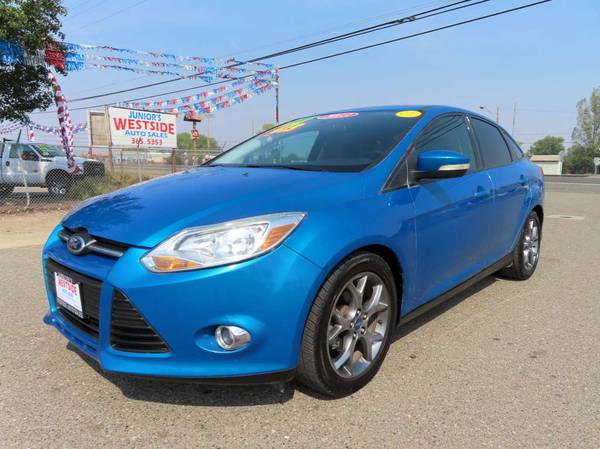 2013 FORD FOCUS SE 4DR SEDAN LEATHER MOONROOF ONLY 100K... for sale in Anderson, CA – photo 2